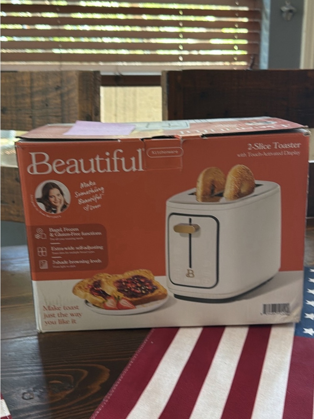Beautiful 2-Slice Toaster (Cream)